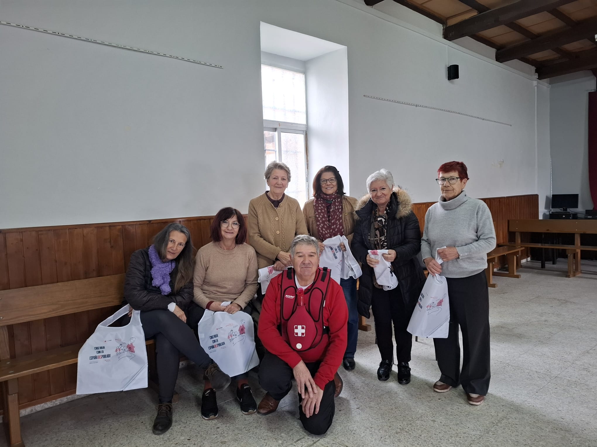Curso de primeros auxilios de Cruz Roja